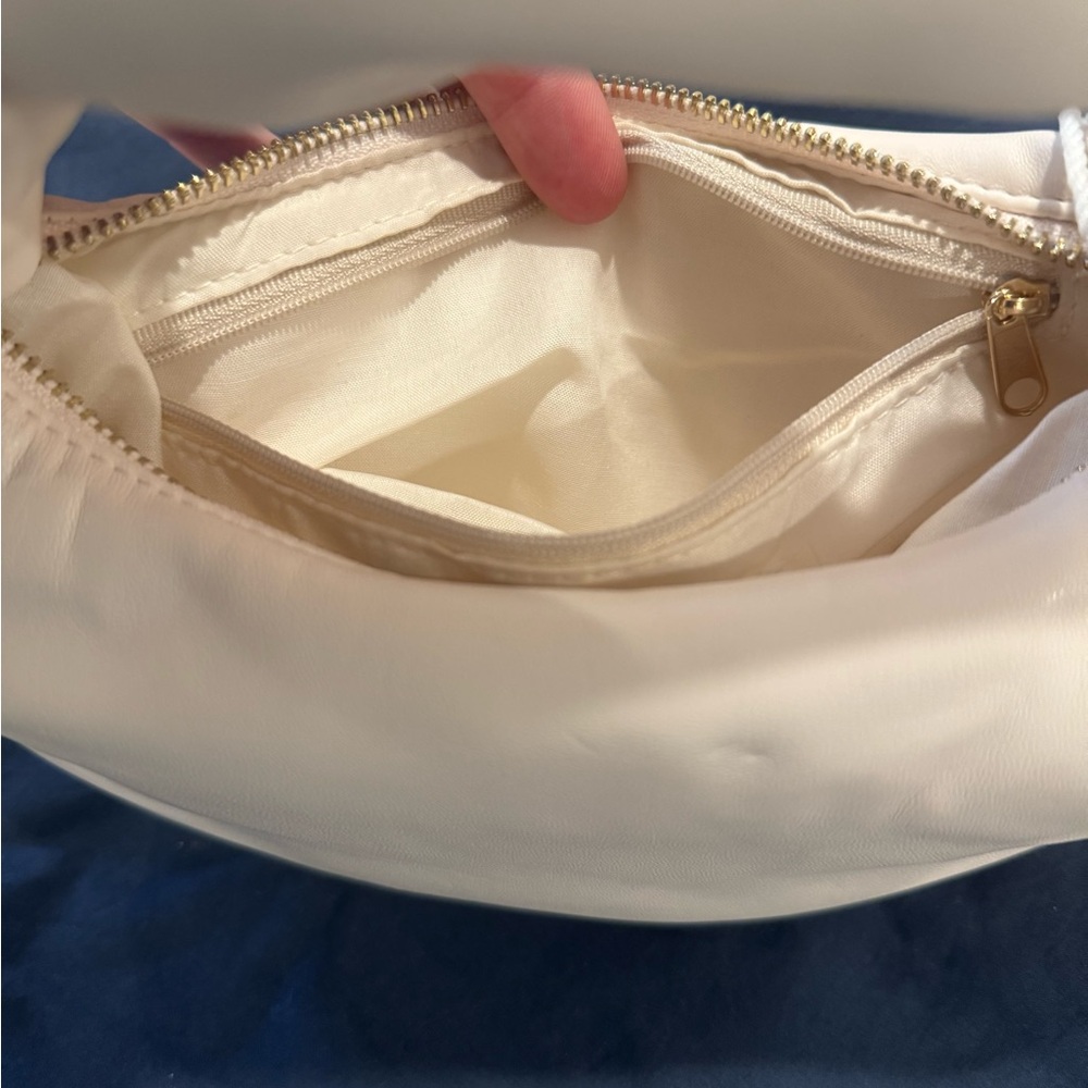 NWT Melie Bianco Elegant Cream Shoulder Bag - Picture 6 of 6